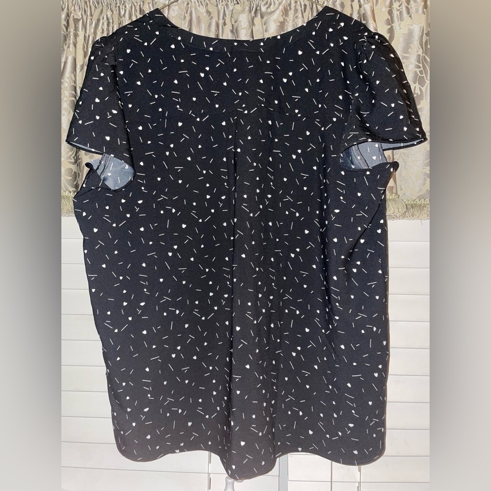 Hilary Radley blouse in black size L - Picture 2 of 3